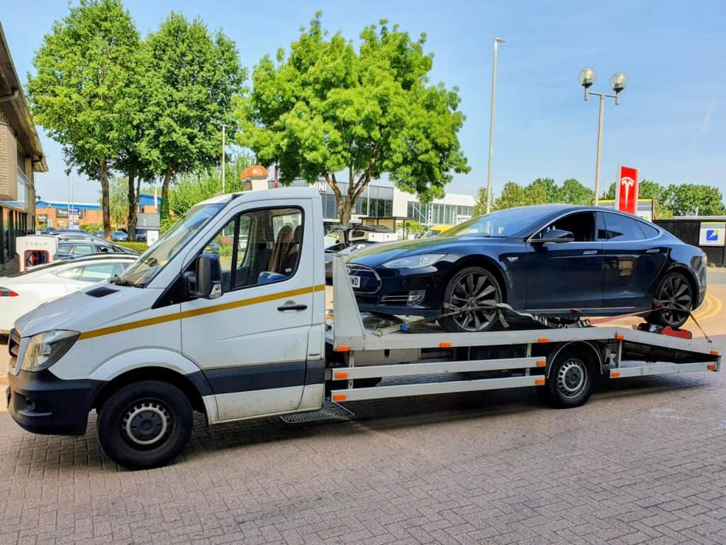 Car recovery service across the UK